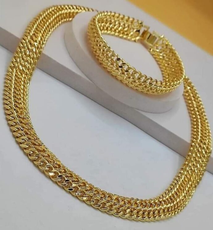 parure plaque or garantie