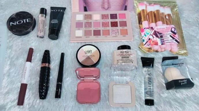 pack maquillage complet 14 pièce