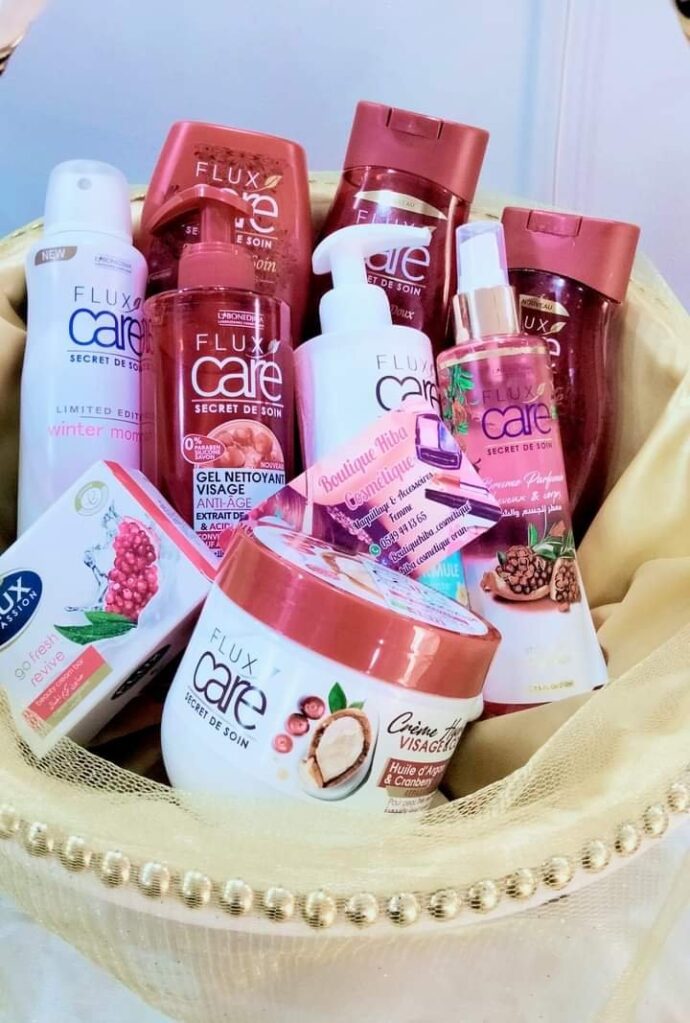 pack cosmétiques 9 piece