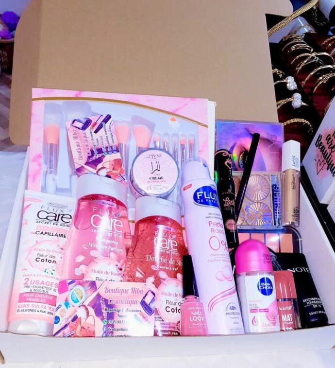pack maquillage et cosmétiques 17 pièce