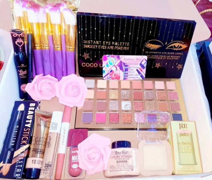 pack maquillage 12 pièce