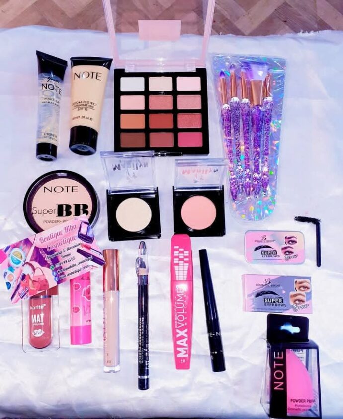 ⁦pack maquillage 15 piece⁩ - الصورة ⁦2⁩