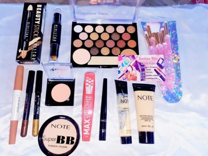 pack maquillage 12 pièce