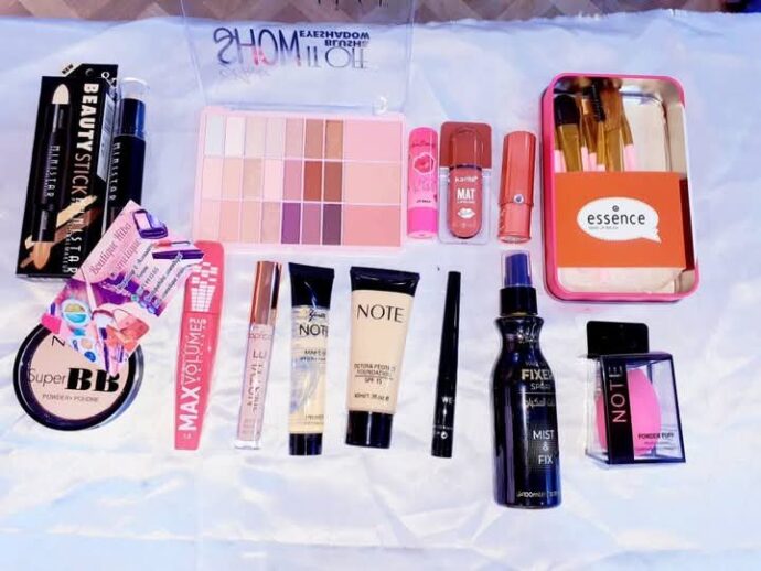 pack maquillage 14 pièce