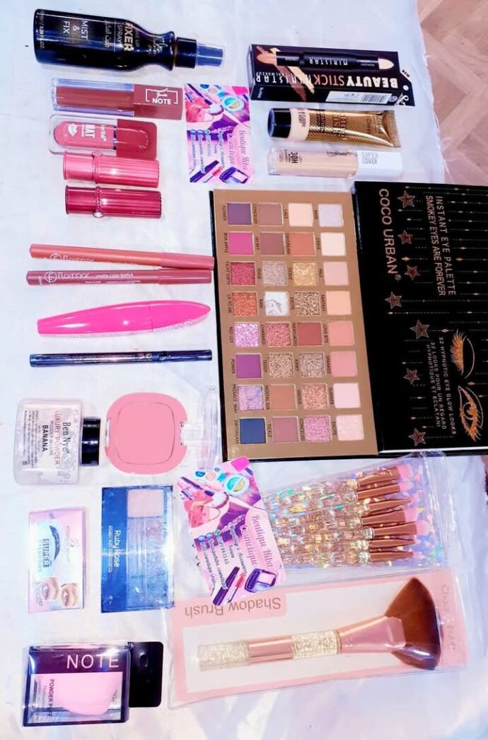 pack maquillage 20 pièce