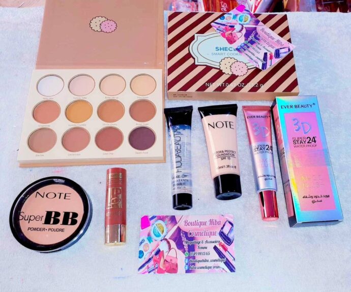 ⁦pack maquillage 💕⁩ - الصورة ⁦2⁩