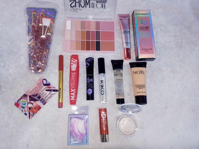pack maquillage 12 pièce