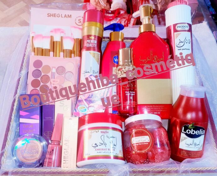 ⁦pack maquillage et cosmétiques16 piece avec box⁩ - الصورة ⁦2⁩