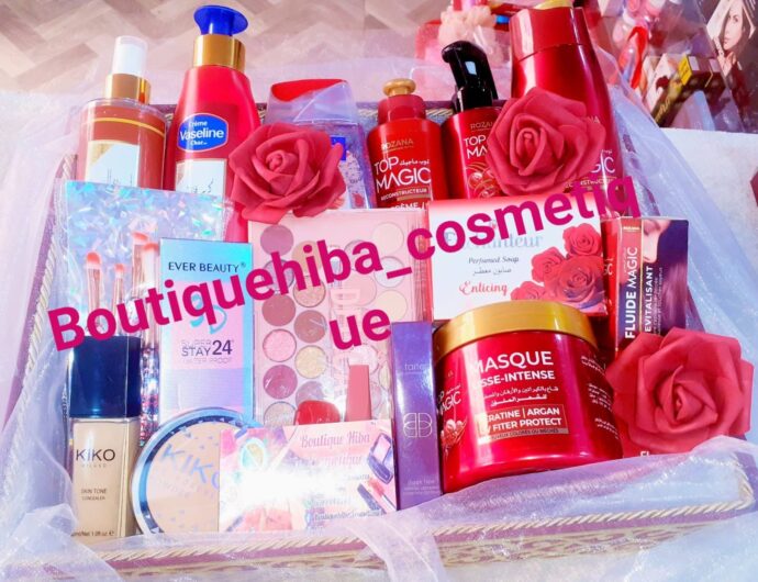 ⁦pack maquillage et cosmétiques 17 pièce avec box⁩ - الصورة ⁦2⁩